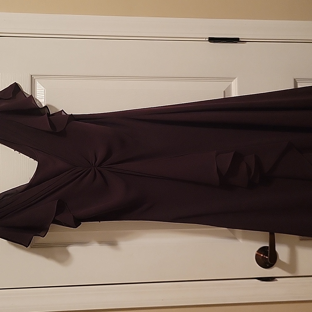Dress - Picture 4 of 5